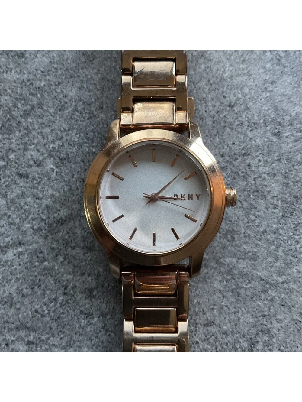 DKNY Womens Watch NY2010 32mm Rose Gold Tone Case And Band B-W